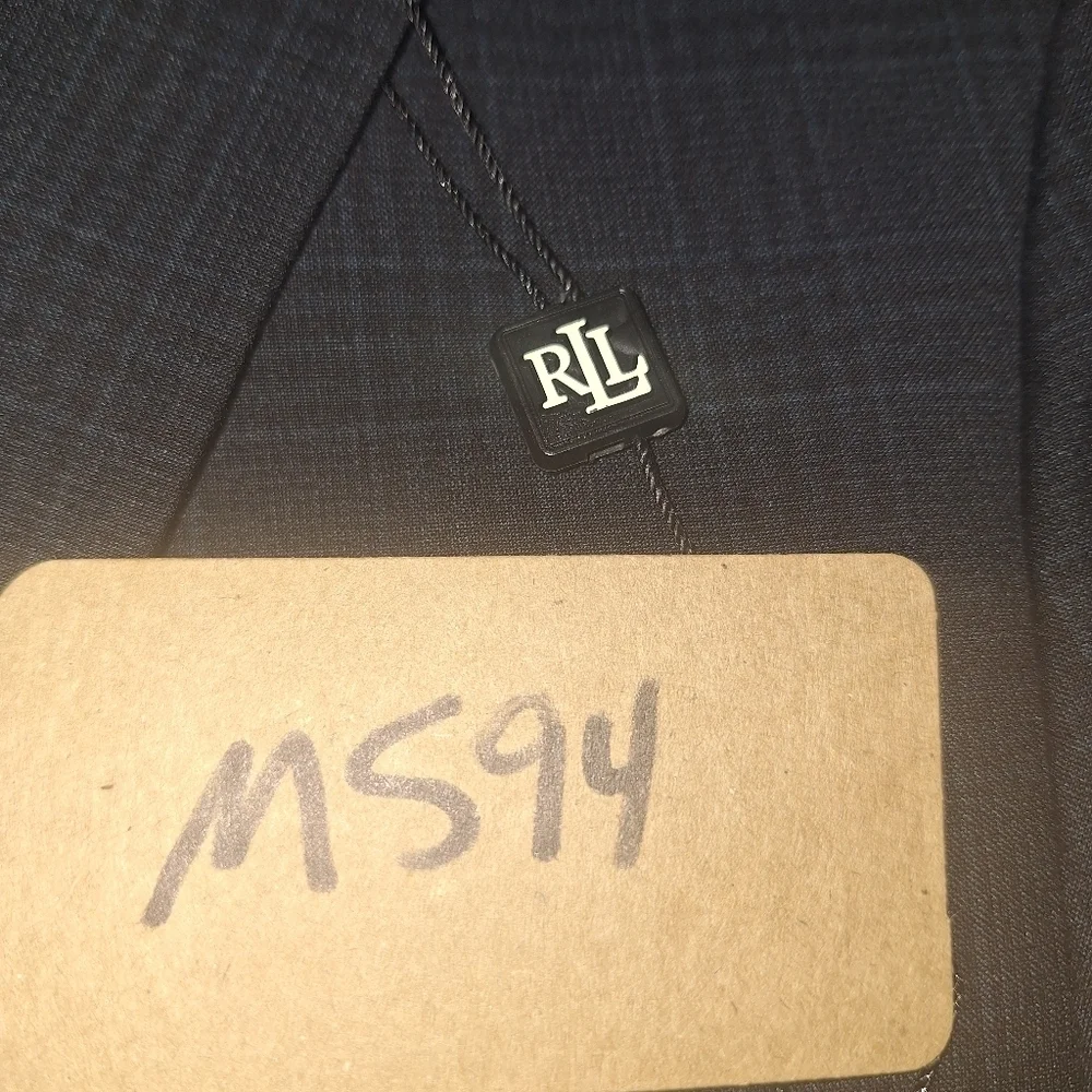 Lauren Ralph Lauren Men's Bloxbury Gray Blazer In A Size 12R. NWT